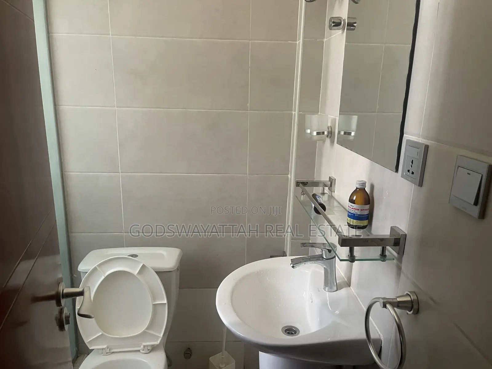 1bdrm Apartment in East Legon, Adjiriganor for rent