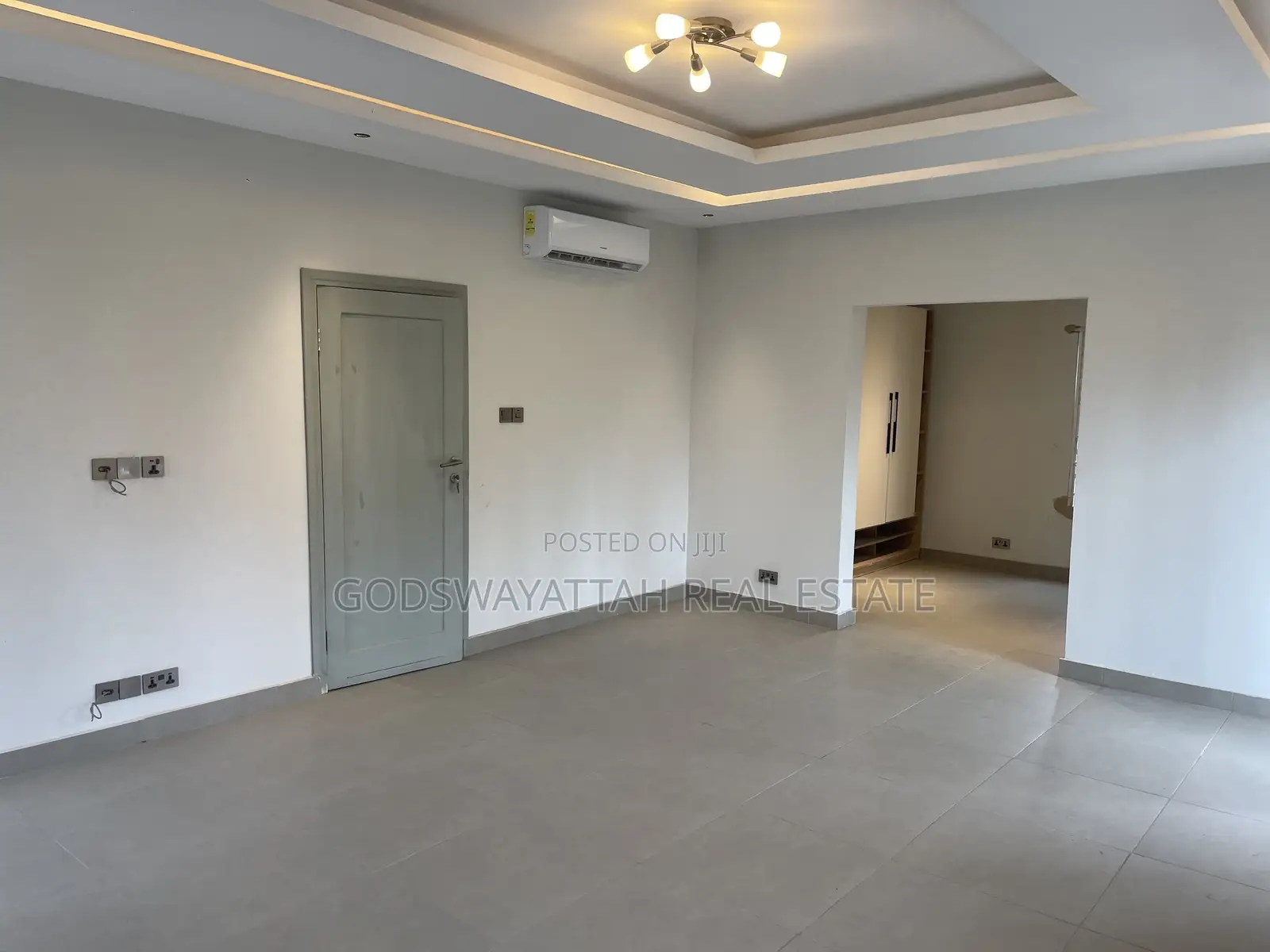 4bdrm House in East Legon, Adjiriganor for sale