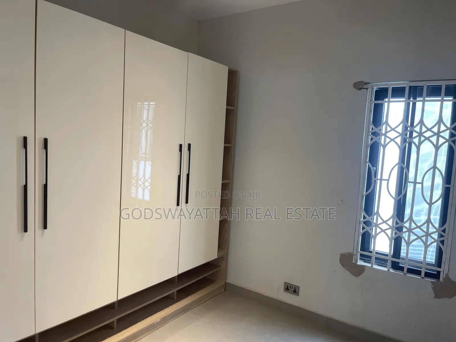 4bdrm House in East Legon, Adjiriganor for sale