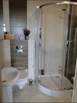 Shower Cubicle. 100 X 100cm. Corner