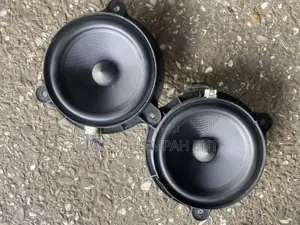 Toyota Vitz Door Speakers
