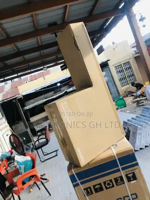 Neatly Boxed 300 Watts Samsung B550 Soundbar