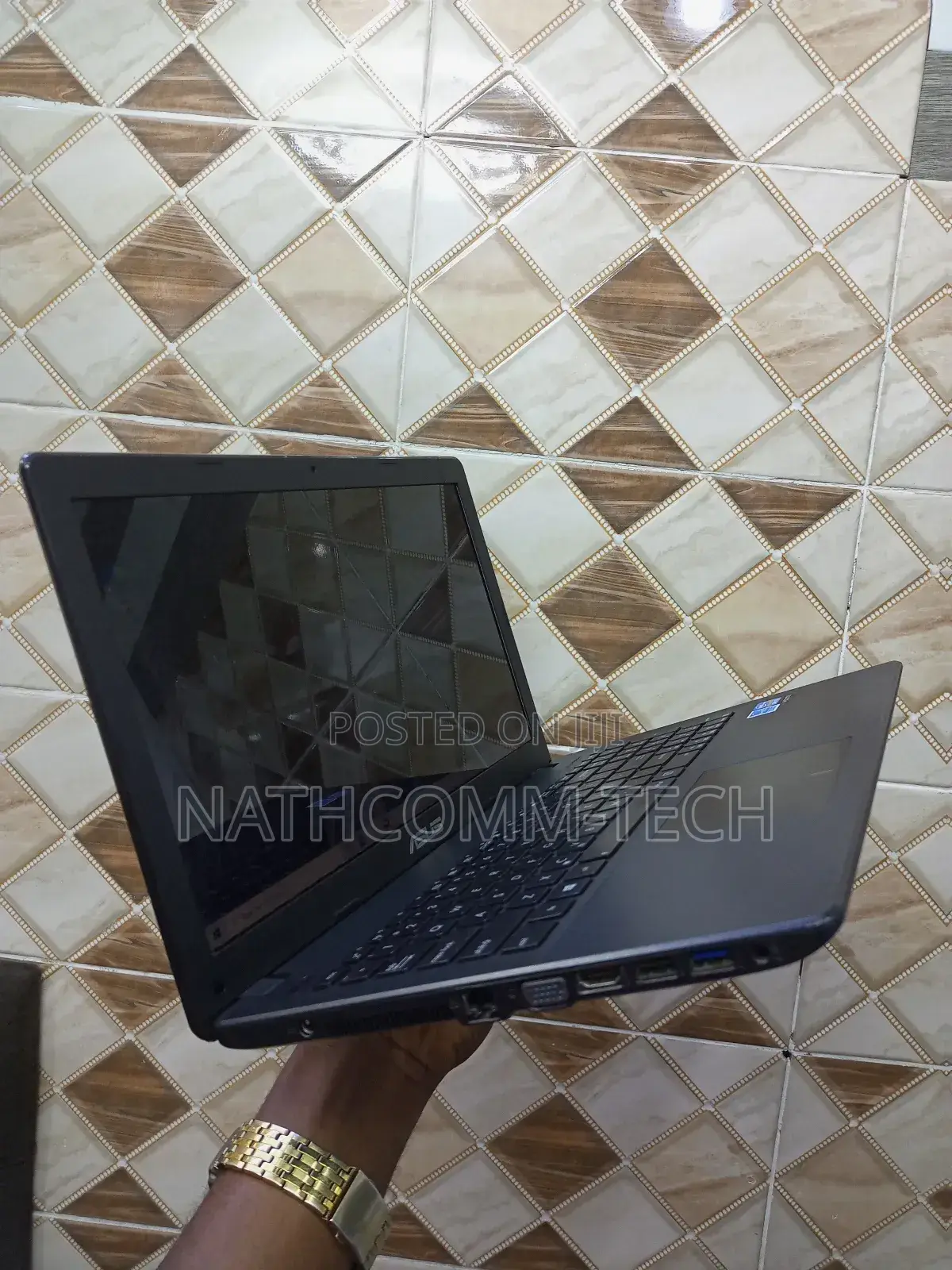 New Laptop Asus X551CA 6GB Intel Core I3 HDD+SSD 500GB