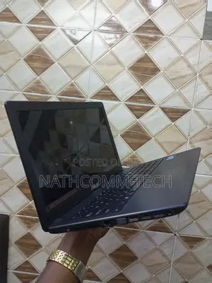 New Laptop Asus X551CA 6GB Intel Core I3 HDD+SSD 500GB