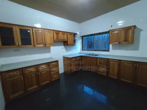 3bdrm Apartment in With Generator, East Legon for rent