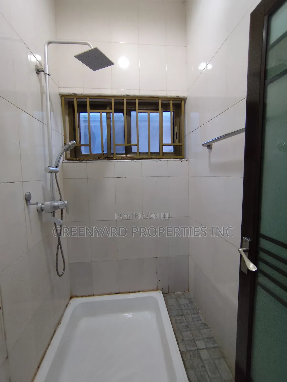 3bdrm Apartment in With Generator, East Legon for rent