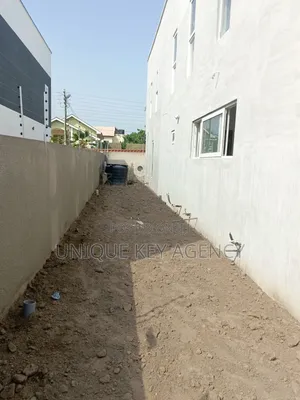 4bdrm House in Unique Key Agency, Airport Residential Area for sale