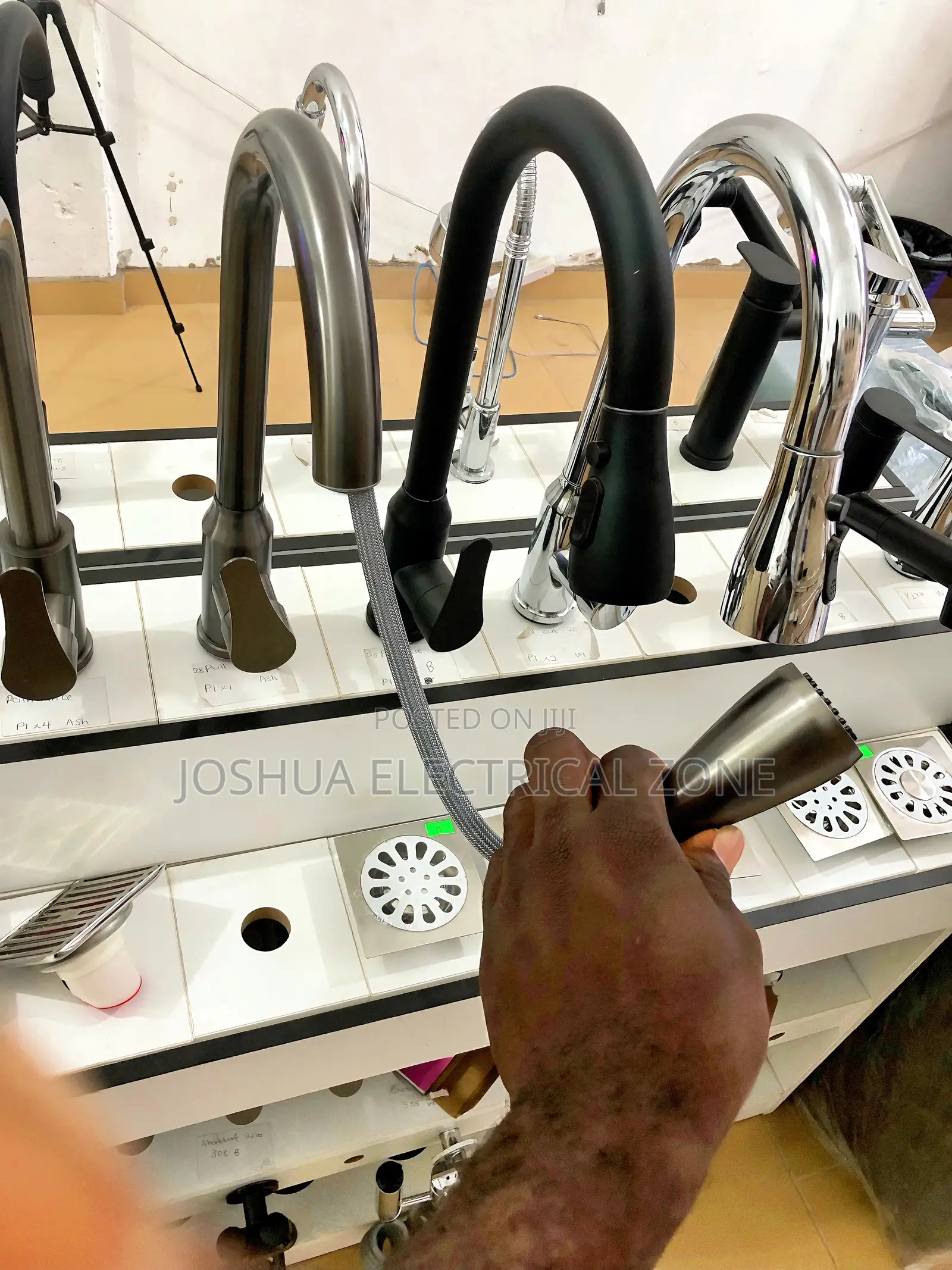 Pull Out Taps-kitchen Sink Taps, Basin,With 360 Swivel Spout
