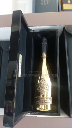 Armand De Brignac Brut Gold in Gift Box (Ace of Spades) 75cl