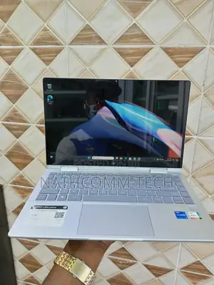 New Laptop HP Envy X360 8GB Intel Core I5 SSD 512GB