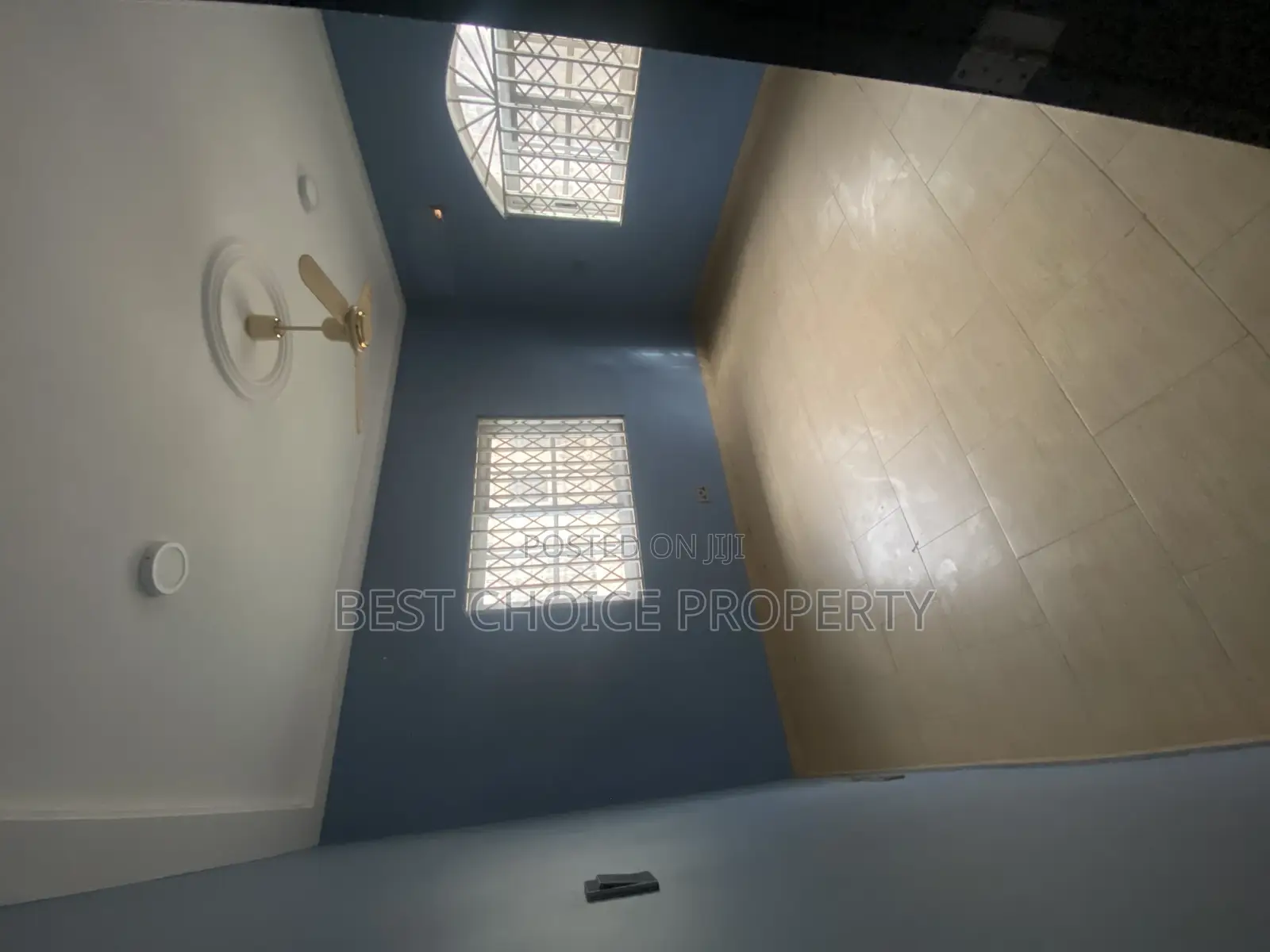 3bdrm Apartment in Housing Down Estate, Adenta for rent