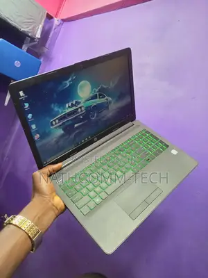 New Laptop HP 250 G7 8GB Intel Core i3 HDD+SSD 500GB