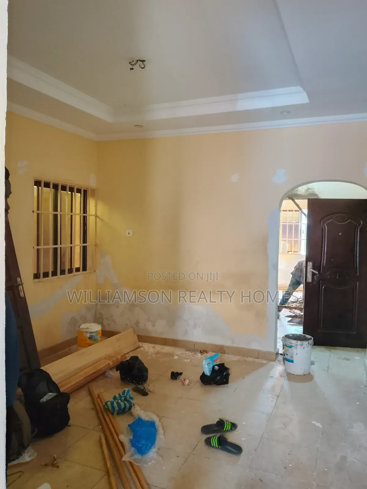 1bdrm Apartment in Spintex Main Road for rent