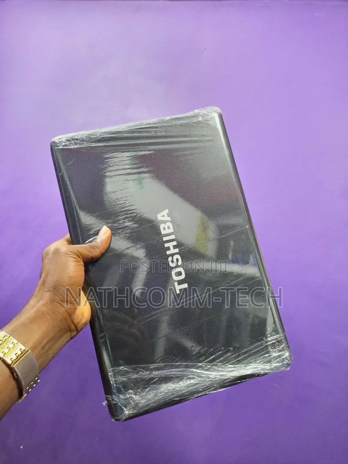 New Laptop Toshiba Satellite C665 6GB Intel Core I3 HDD 500GB