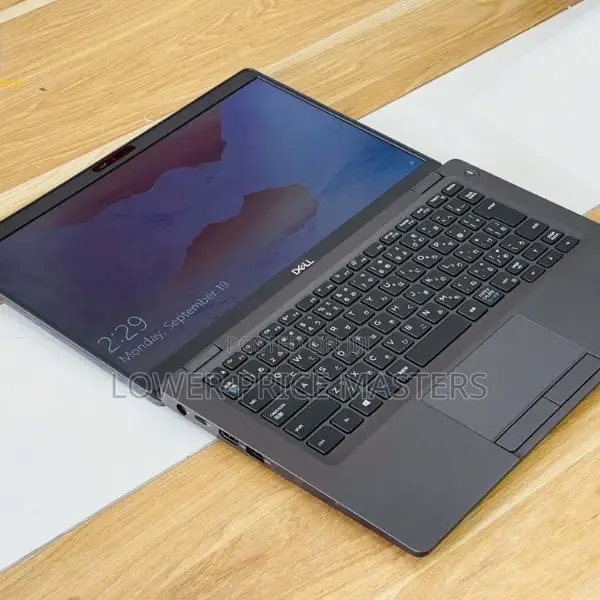 New Laptop Dell Latitude 5300 8GB Intel Core I5 SSD 256GB