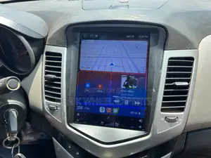 Chevrolet Cruze Tesla Stereo Carplay