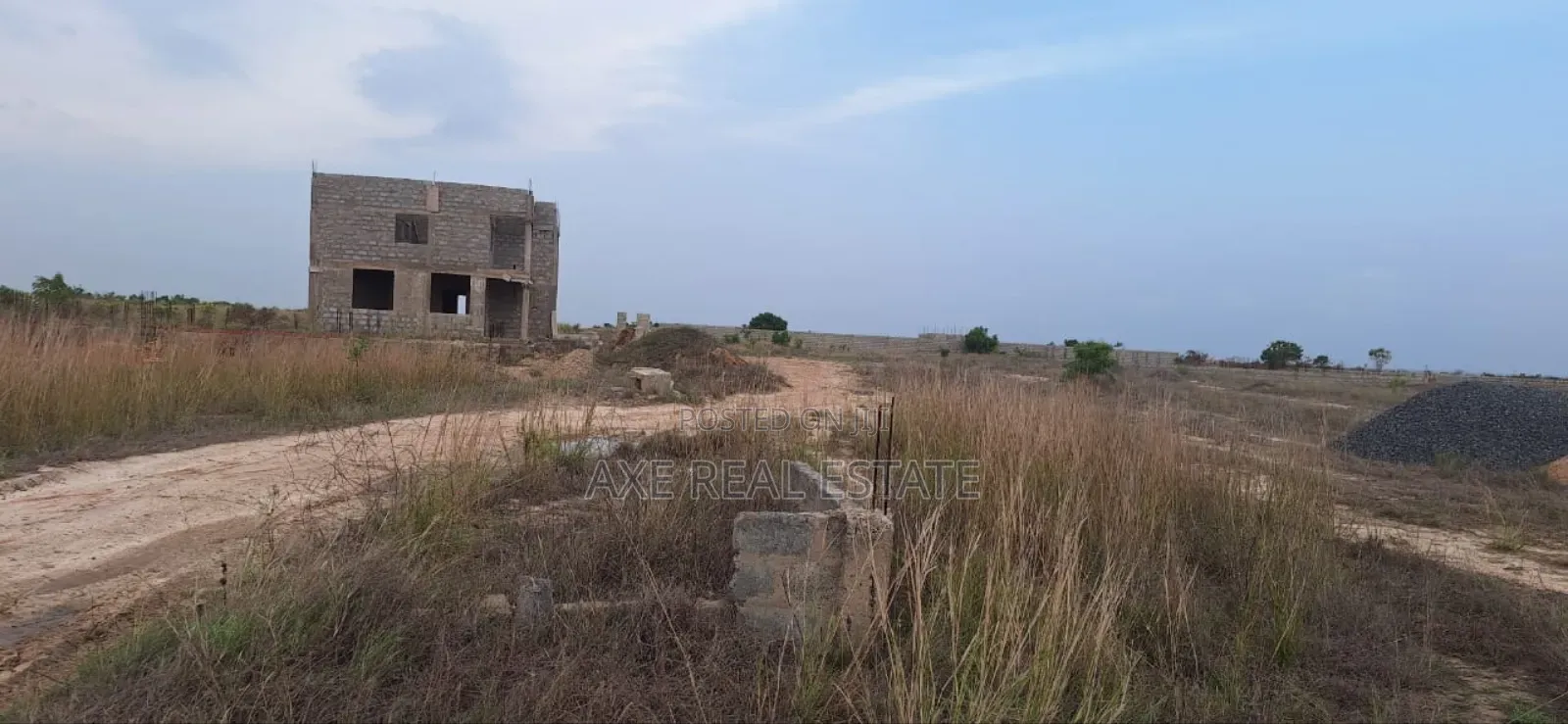 Luxurious Titled Plots / Registered at Tema Community 25