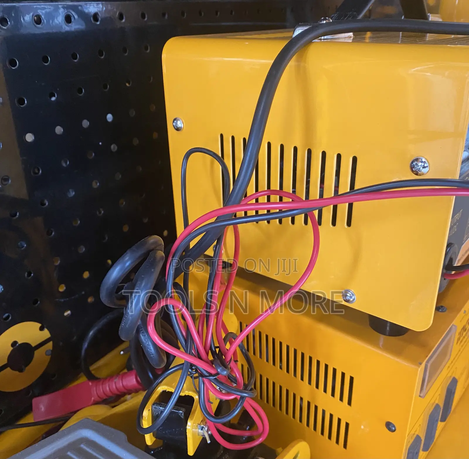 INGCO AC Automatic Voltage Regulator 1.5kva
