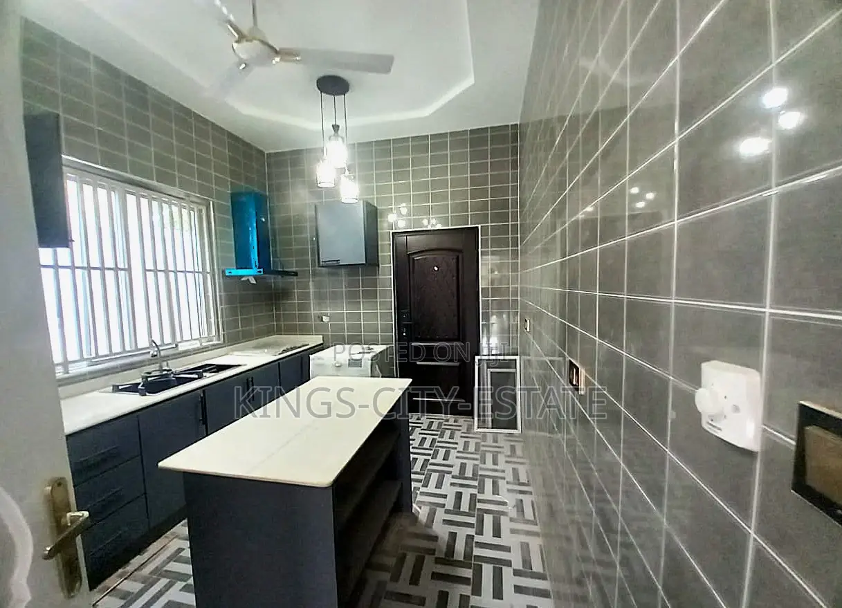 3bdrm House in Acp Estate, Kwabenya for sale