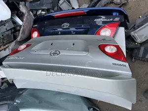 Toyota Corolla 2005 Sports Boot