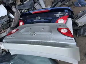 Toyota Corolla 2005 Sports Boot