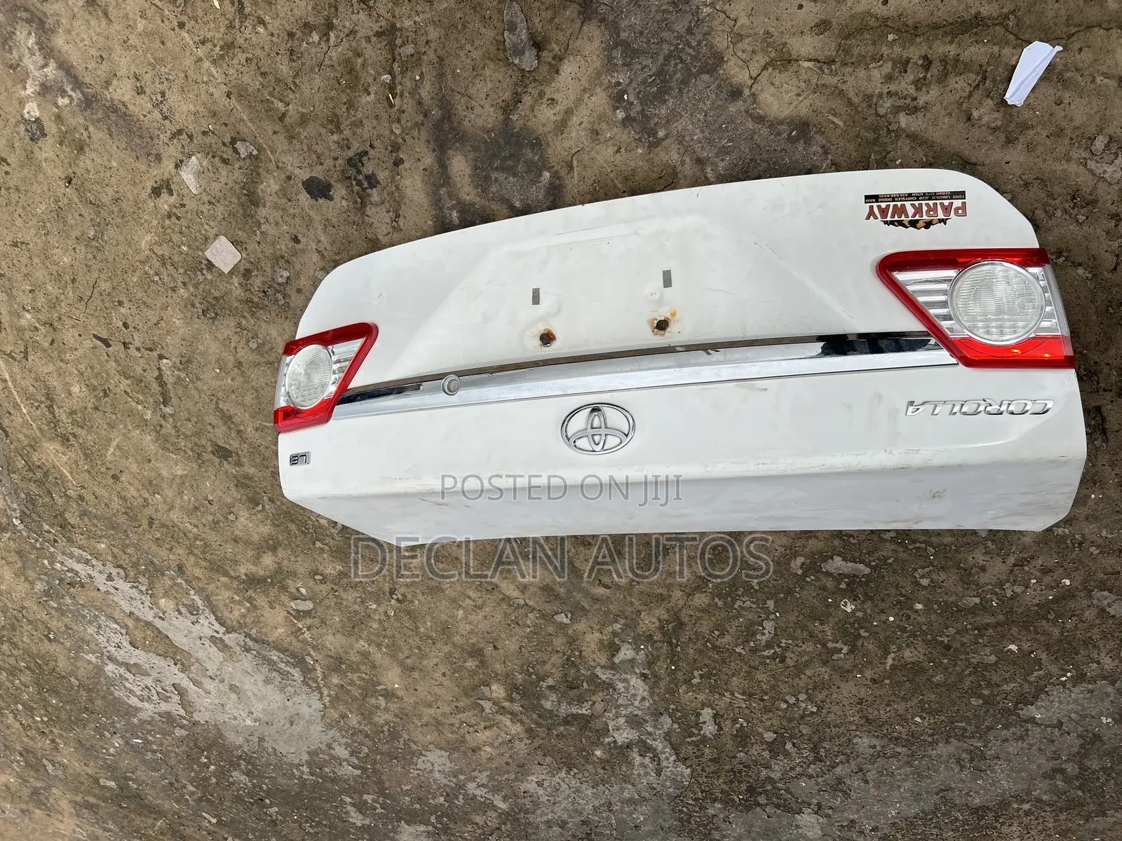 Toyota Corolla 2011 Trunk