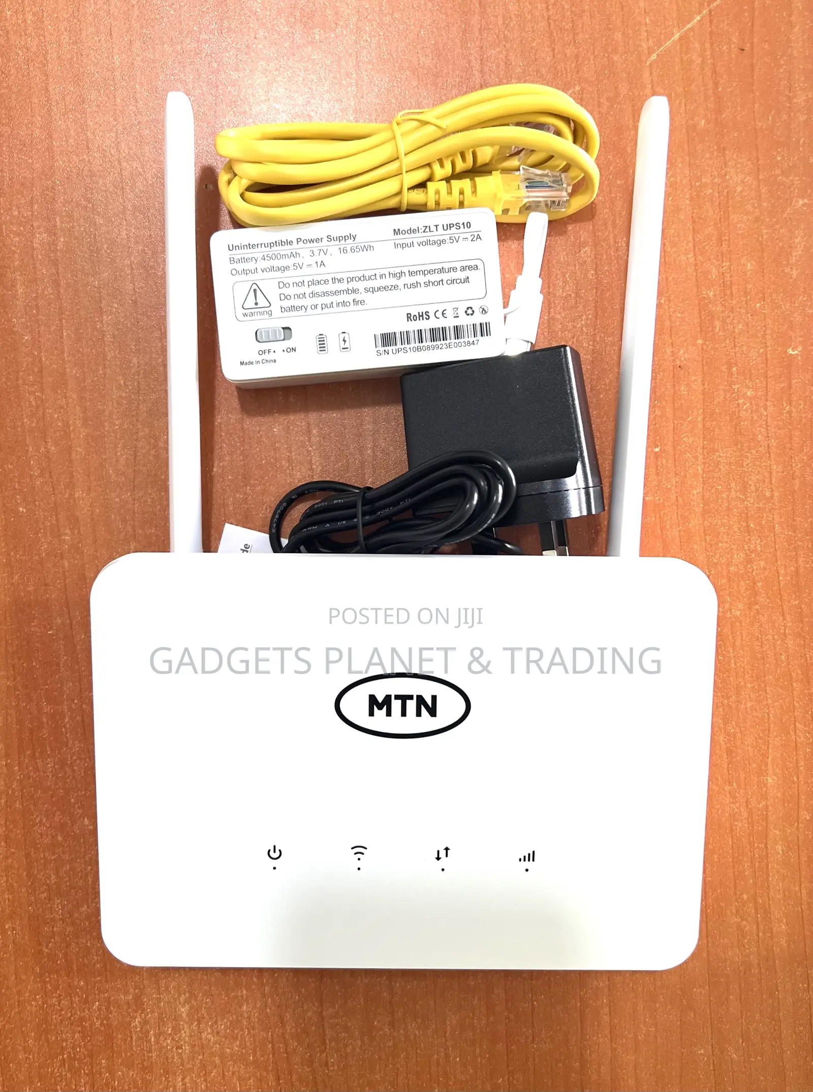 ZLT T30d Cat 4 Universal Rechargeable Router - 32 Devices