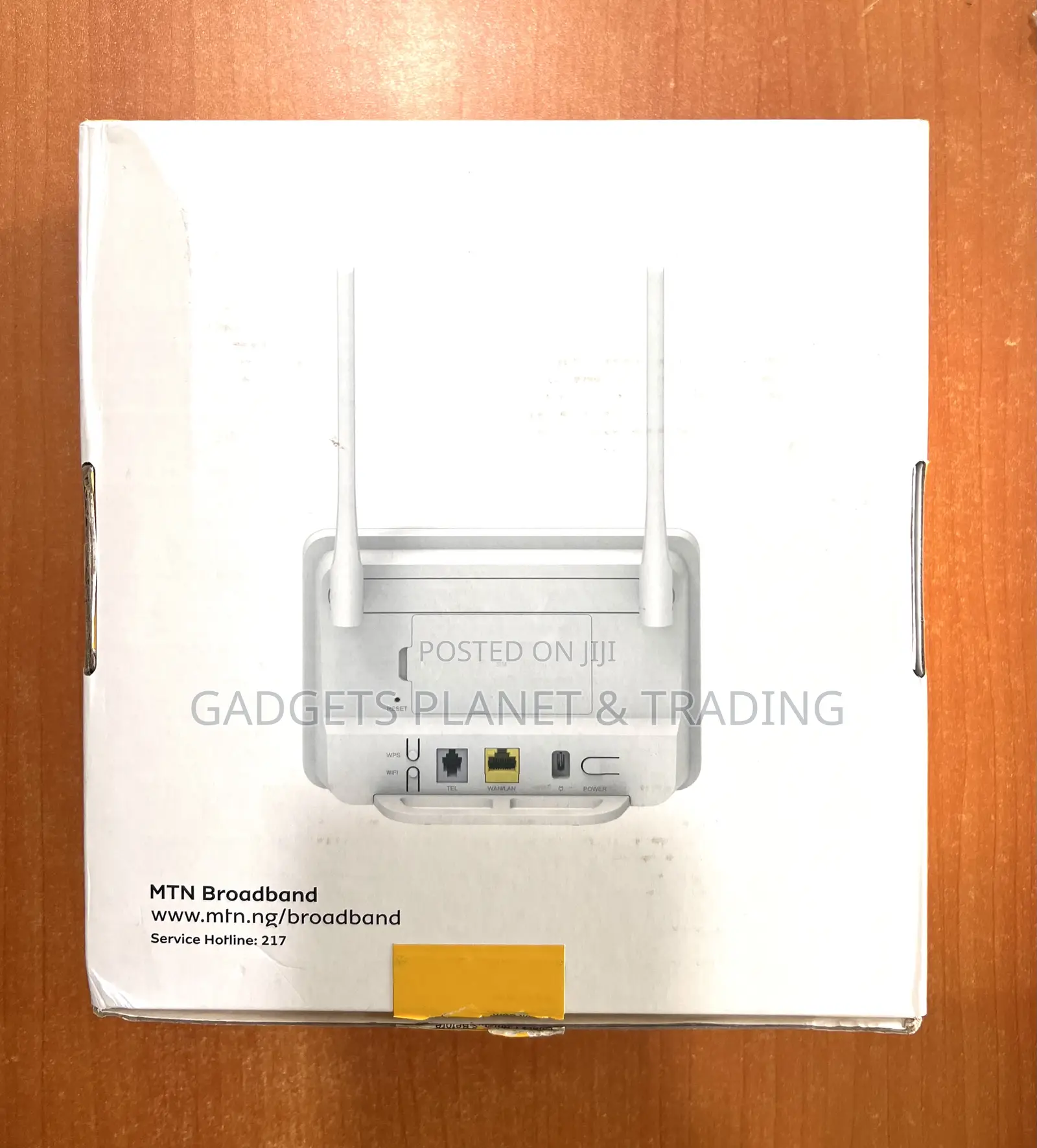 ZLT T30d Cat 4 Universal Rechargeable Router - 32 Devices