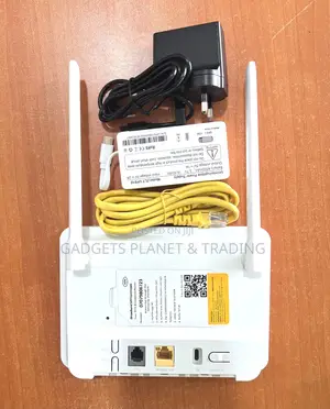 ZLT T30d Cat 4 Universal Rechargeable Router - 32 Devices
