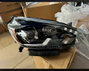 Nissan Sentra 2018 Headlights