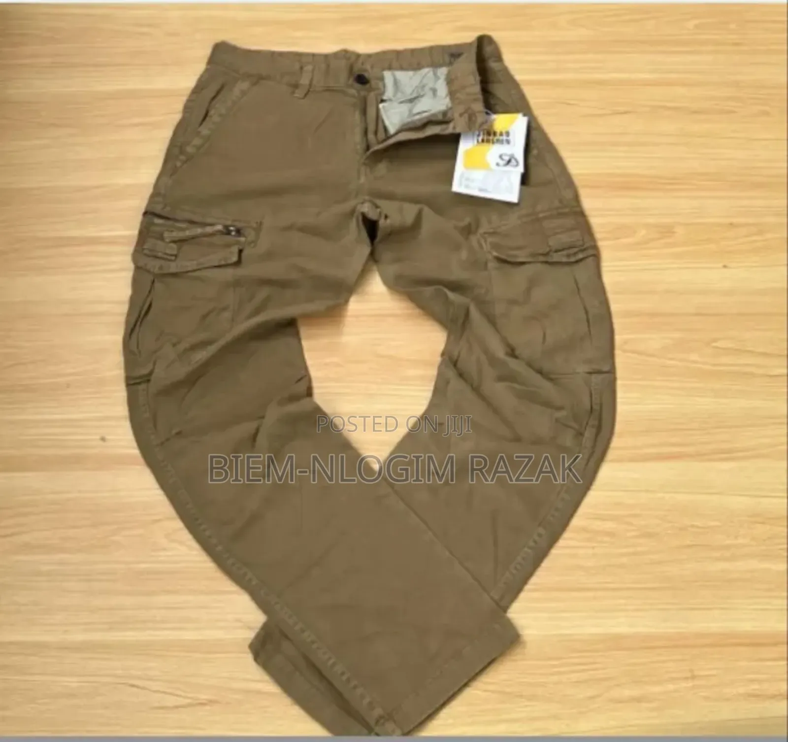 High Quality Cargo Pants Available in Stock