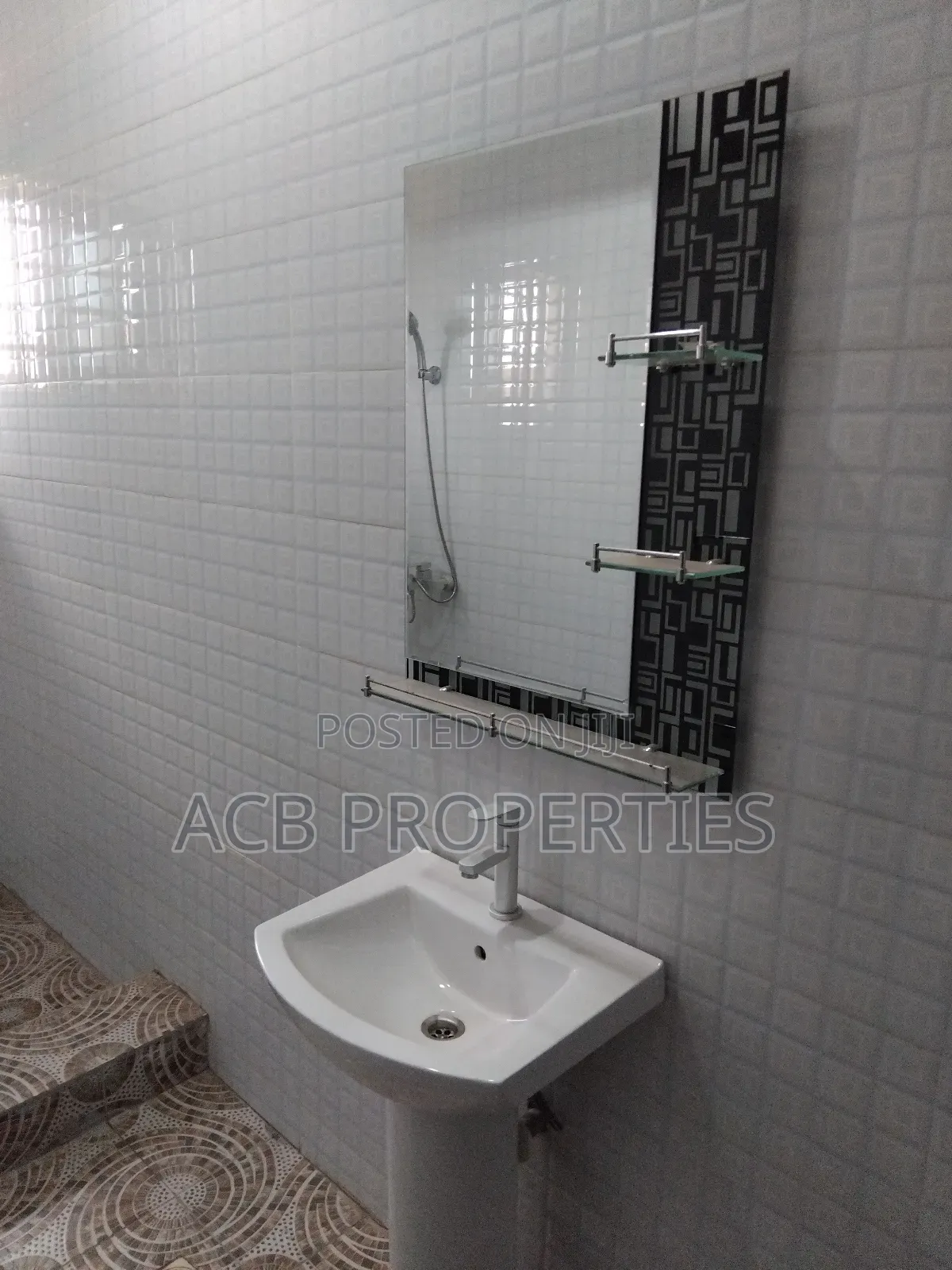 2 Bedroom Fully Furnished Short Stay Apartment (No Bills)