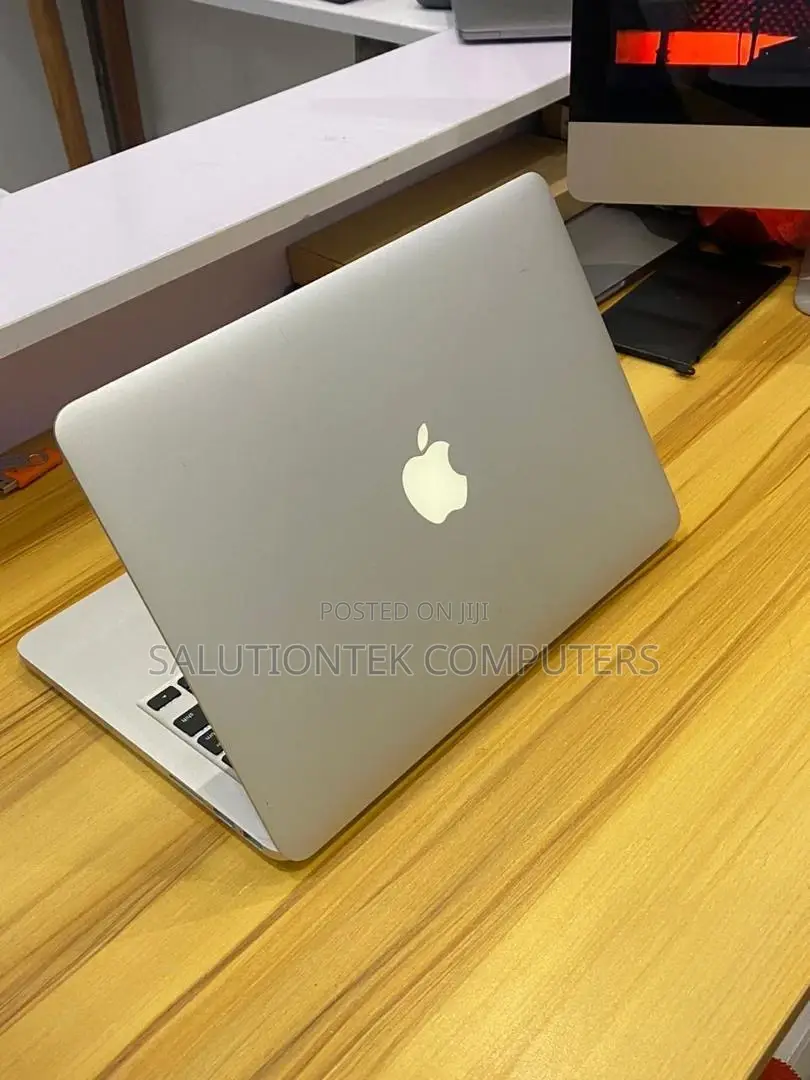 Laptop Apple MacBook Pro 2014 8GB Intel Core i5 SSD 256GB