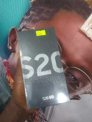 New Samsung Galaxy S20 128 GB