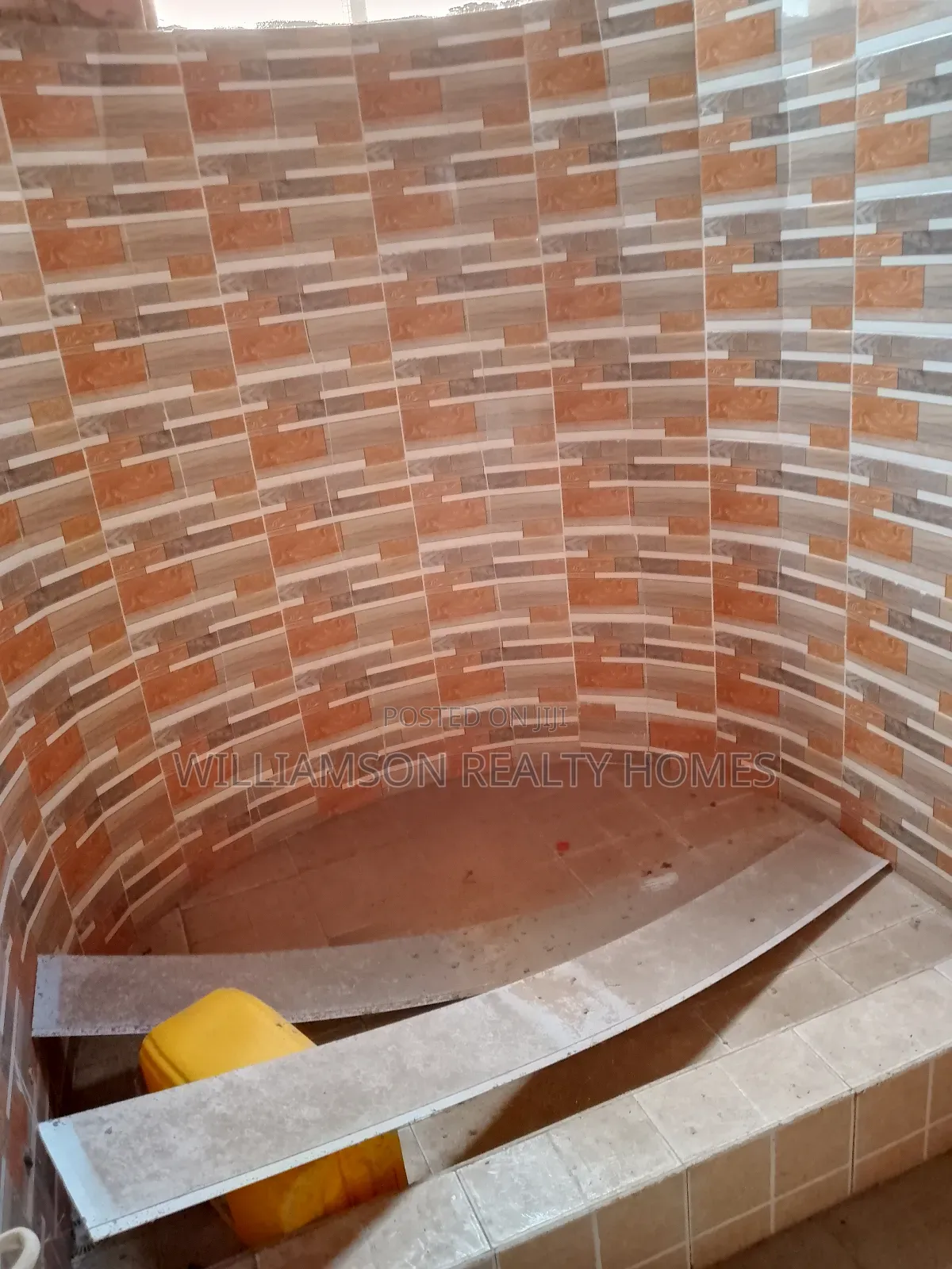 1bdrm Apartment in Community 20 Estate, Spintex for rent