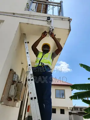 CCTV Camera Installer