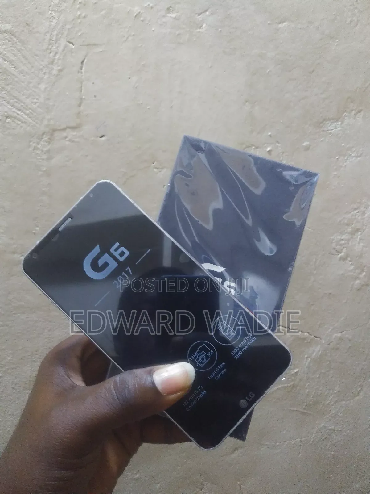 New LG G6 64 GB Black