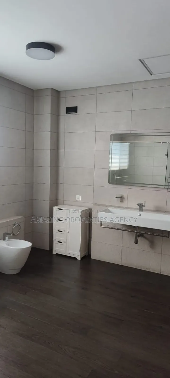4bdrm House in Labone for sale
