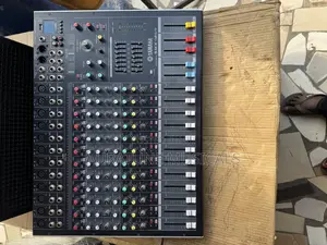 Yamaha SMS12