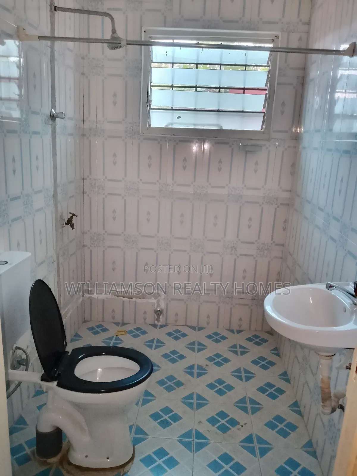 1bdrm Apartment in Community 18 Area, Spintex for rent