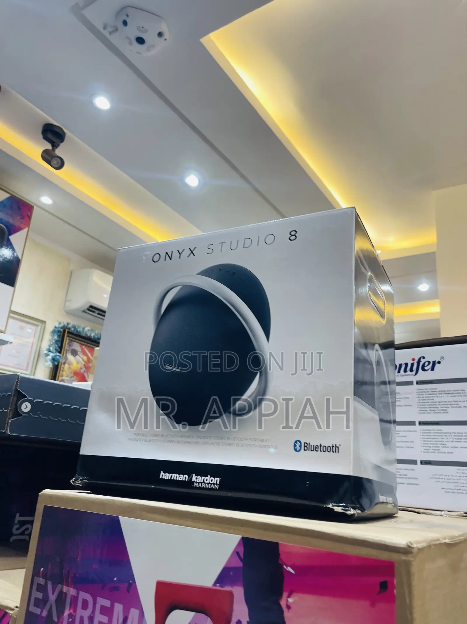 Authentic Onyx 8 Wireless Portable Electric Speaker(Black)