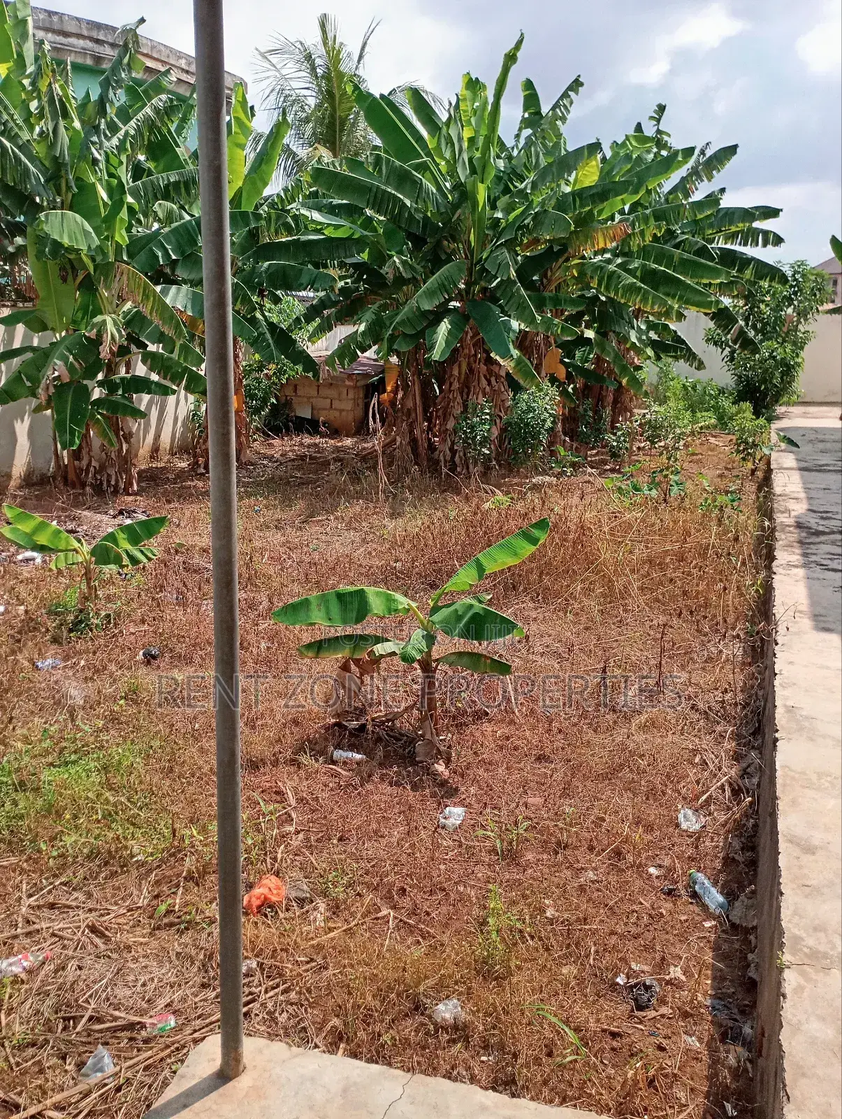 5bdrm Maisonette in Rent Zone Properties, Ofankor for sale