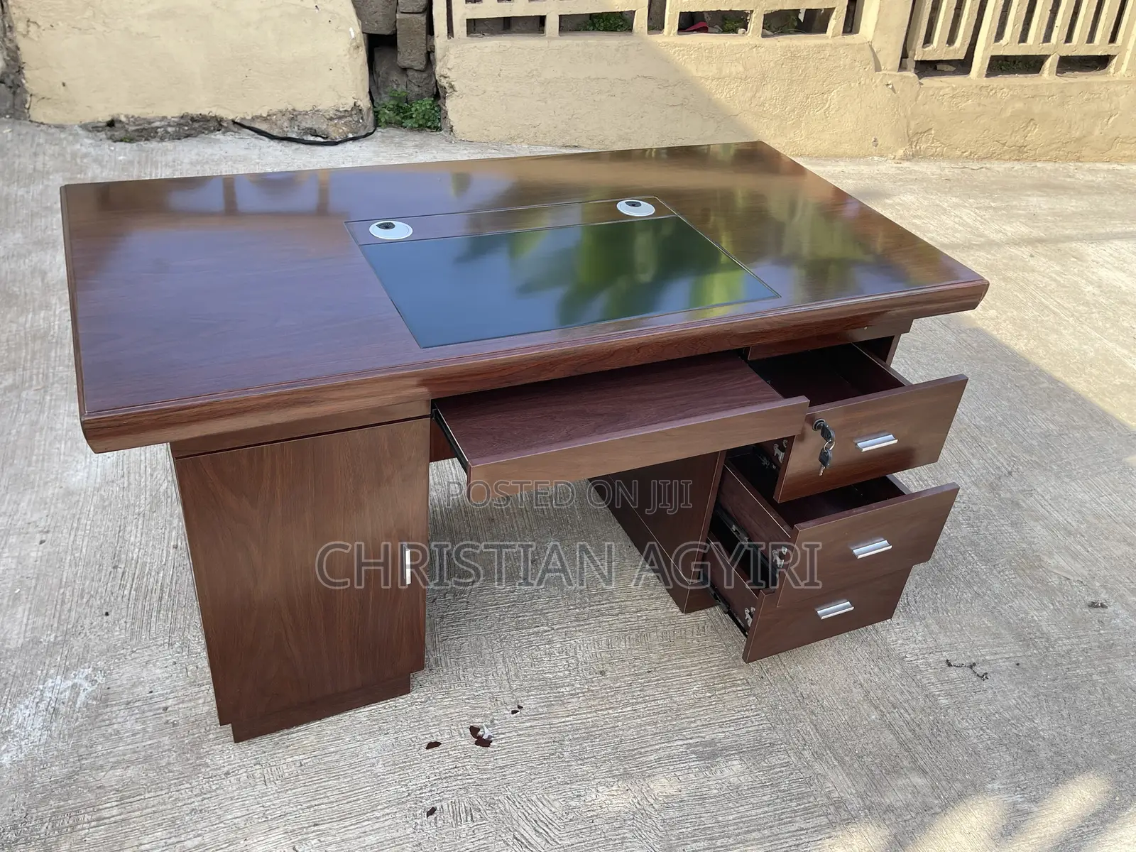 Office Desk/Table