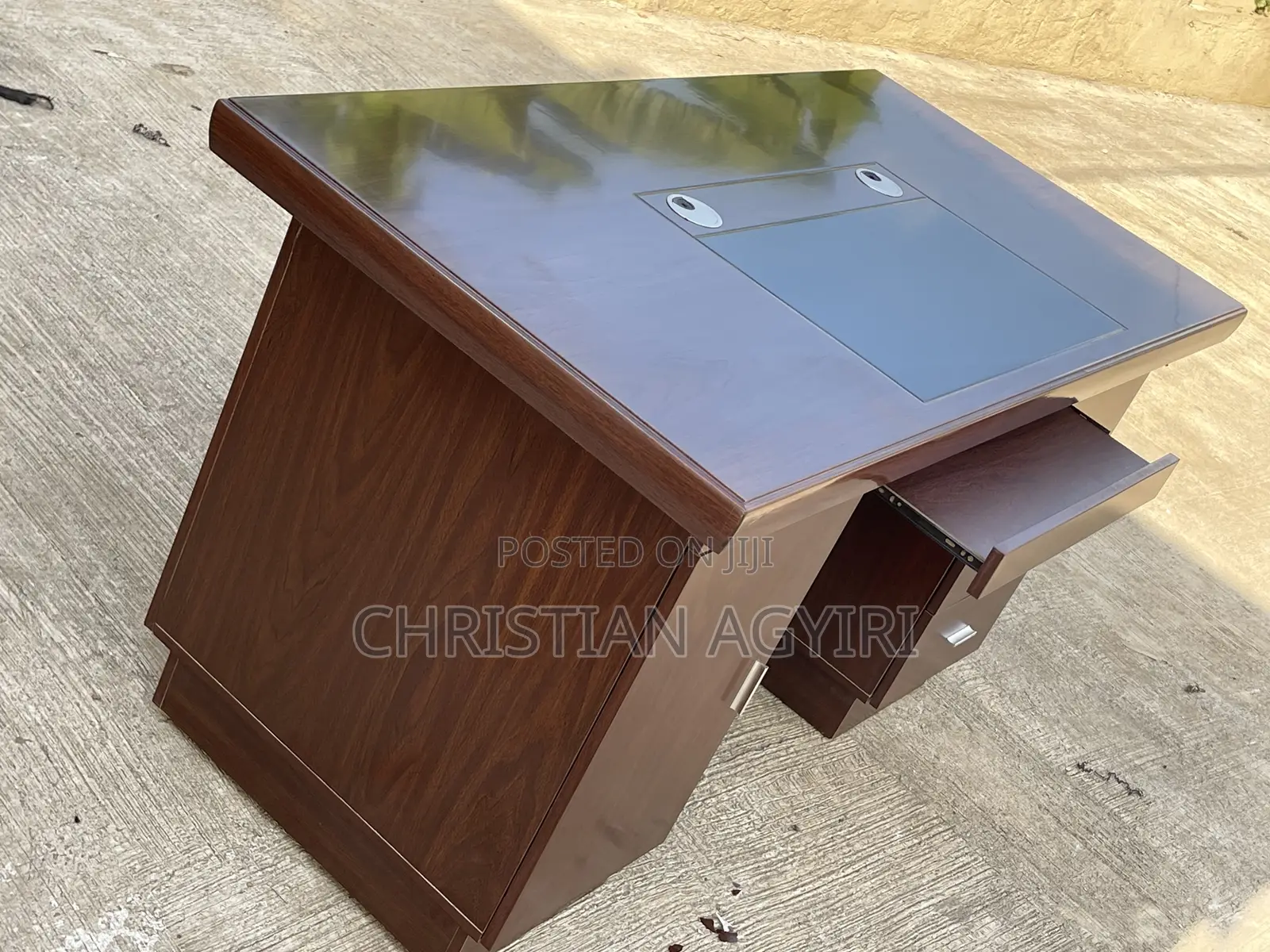 Office Desk/Table