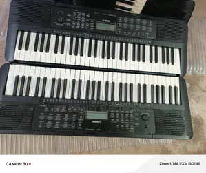 Yamaha PSR E273