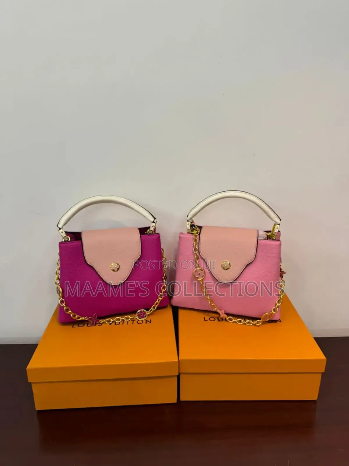 Louis Vuitton Ladies Handbag ( Comes in a Box)