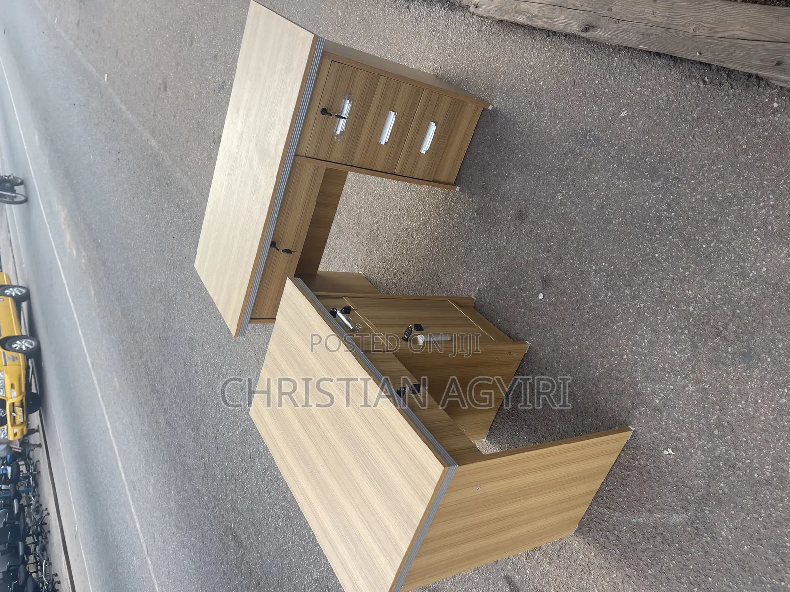 Office/Computer/Study Table/Desk