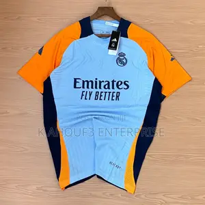 Authentic Real Madrid Training Kit 2024/25