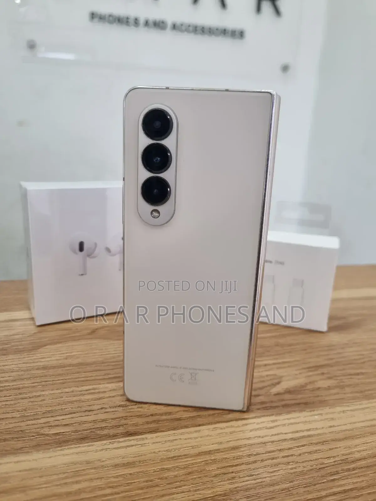 Samsung Galaxy Z Fold4 256 GB Gold