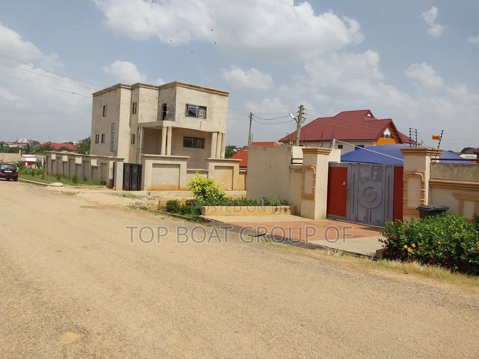 Furnished 6bdrm House in Top Boat Estate, Kumasi Metropolitan for sale